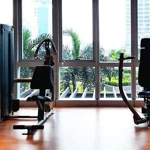  Aparthotel Bgc, Uptown Parksuites Tower 2