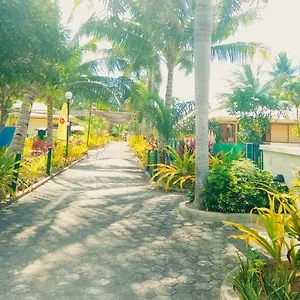 Resort Paradise Island Park & Samal